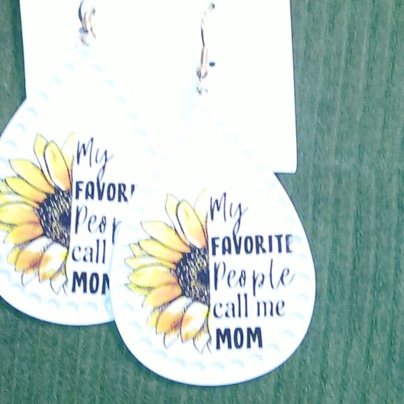 Forever 21 Jewelry - nice mom earrings